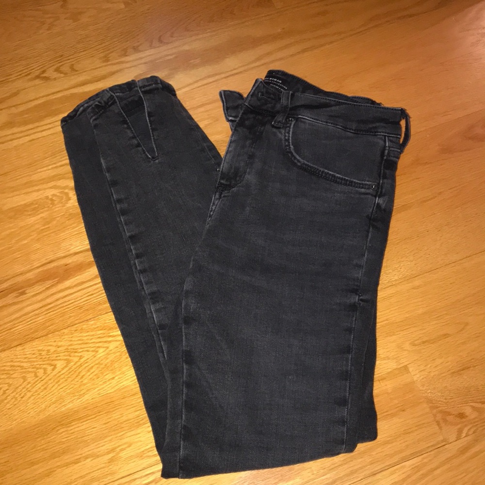 Zara jeans size 4